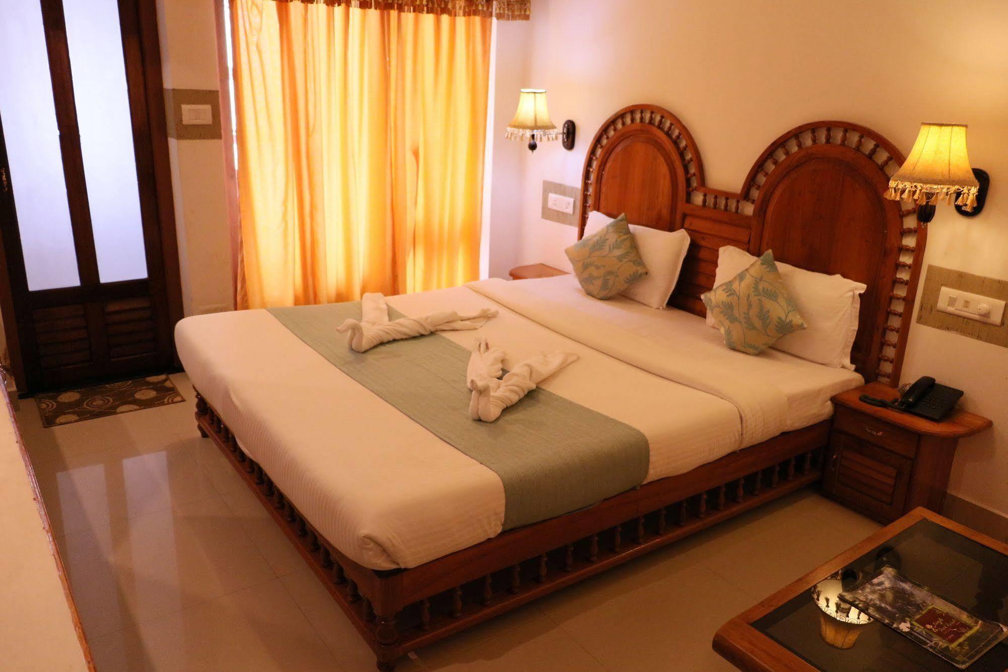 Jungle Park Resorts Thekkady Ngoại thất bức ảnh